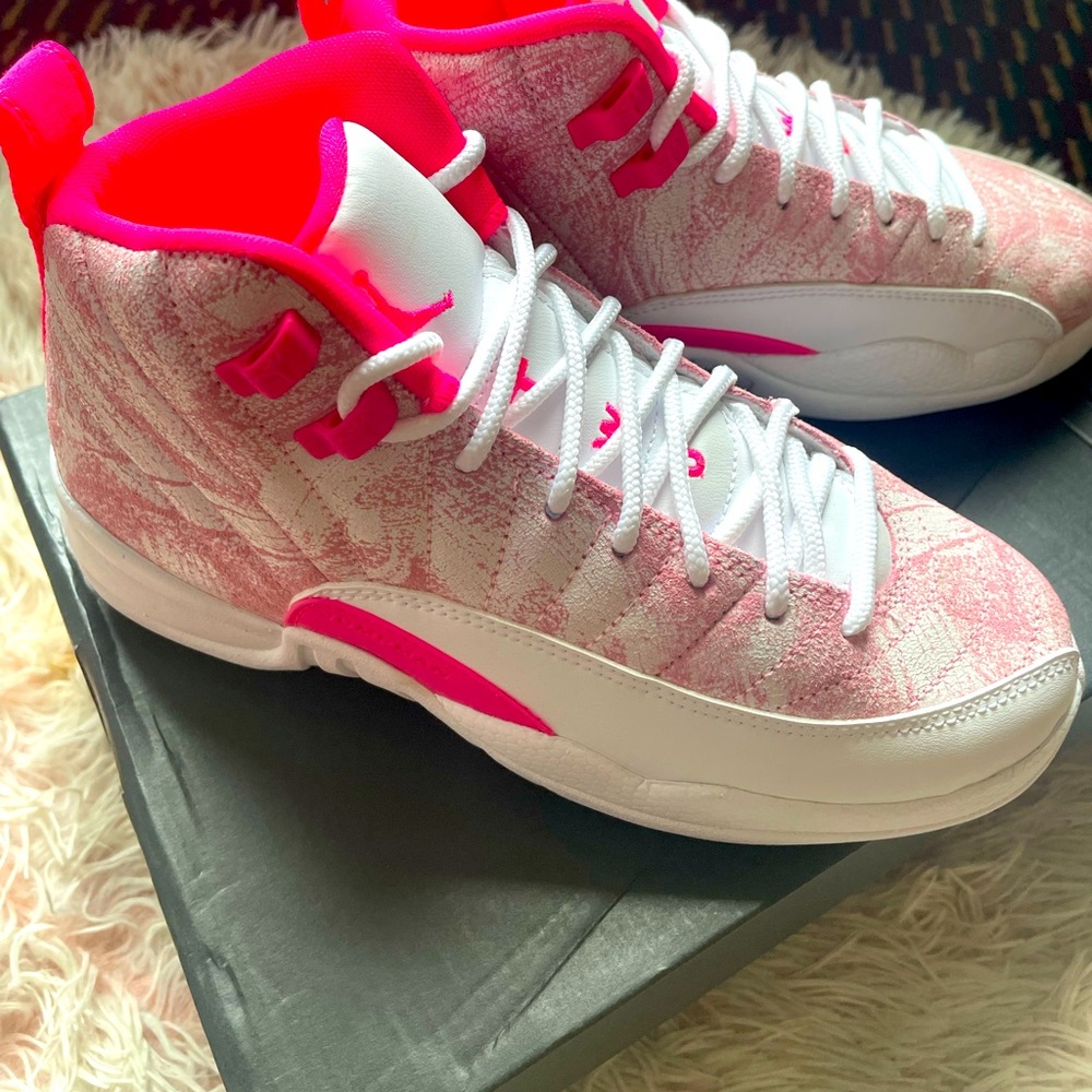 Youth pink Jordan’s BRAND NEW! Retro 12